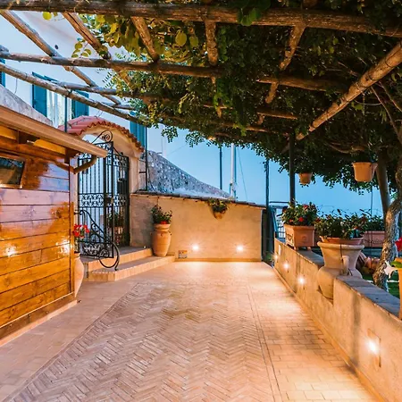 Il Cortile Bed & Breakfast *